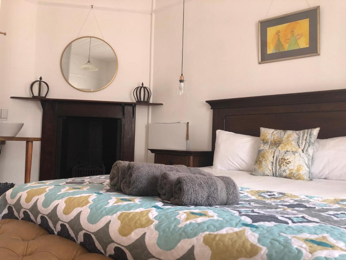 At The Loerie Hotel Книсна Екстериор снимка